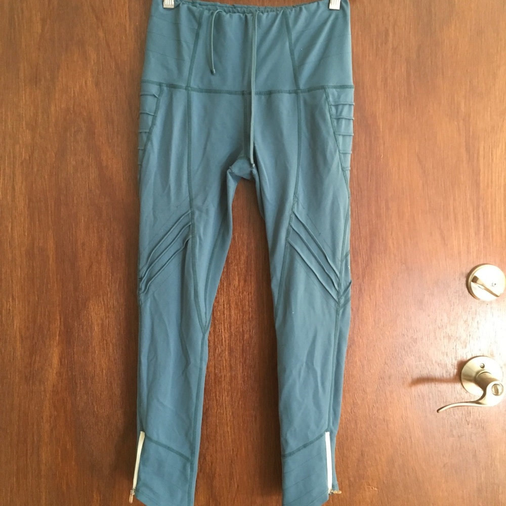 Oiselle Aero tights with ankle zipper